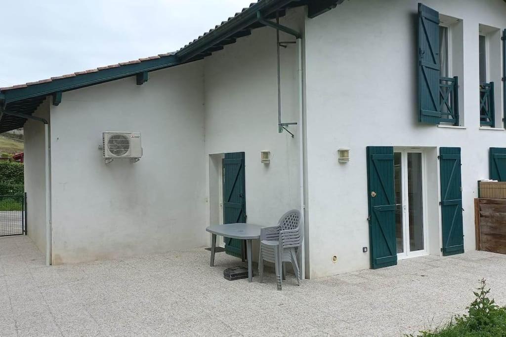 Appartement 70 M2 - Terrasse Et Jardin Privatifs Mouguerre エクステリア 写真